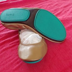 Metallic Gold Tieks, Size 10